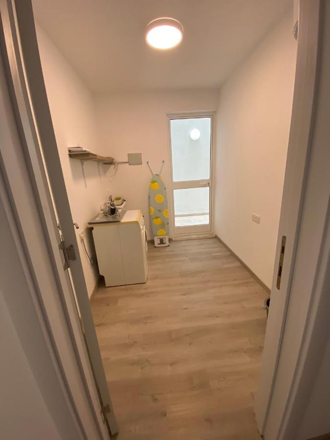 Modern Apartment With Large Outdoor Area - Sleeps 7, Close To Malta International Airport Ħal Ħal Luqa Extérieur photo